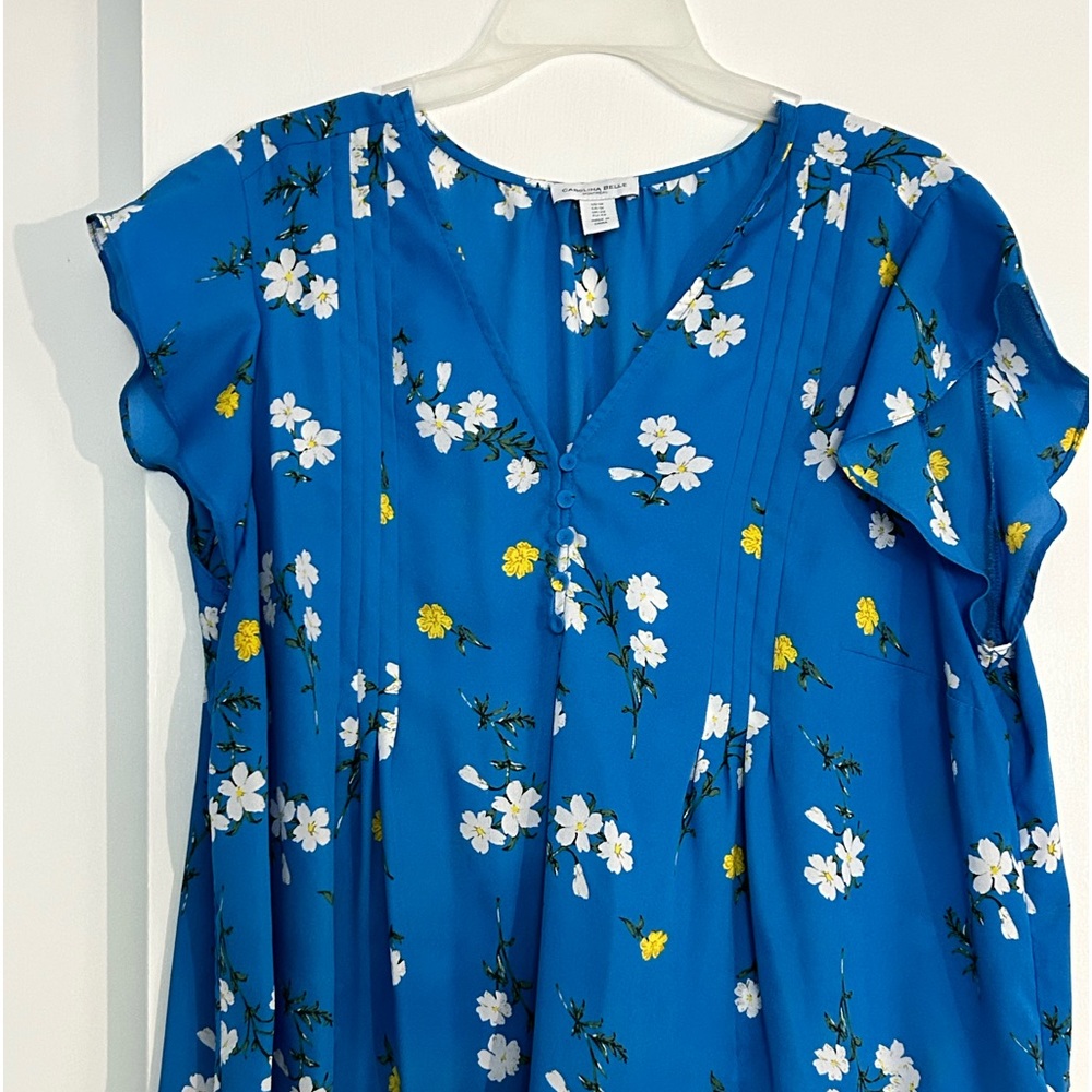 Women’s size 1x blouse